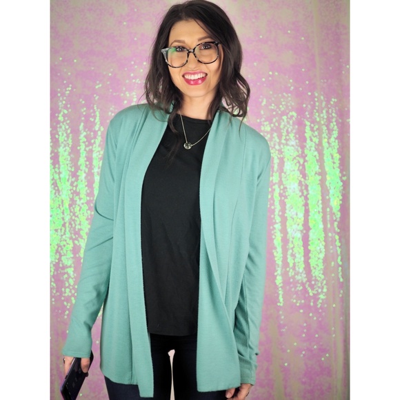 SOLD DKNY Light Teal Seafoam Lightweight Cardigan - Picture 2 of 7